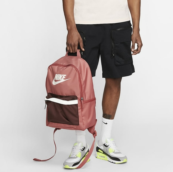 2 FOR 85 Nike Backpack 15in Laptop Compartment - Picture 5 of 12